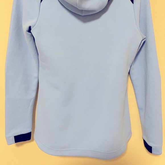 UNC W showtime hoodie dry fit - Picture 2 of 7